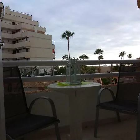 Borinquen With Heated Pool, Only 280 Meters To The Beach, Wifi * Playa de las Américas